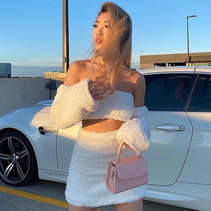 Conjunto de camiseta sin mangas sexy de felpa de doble cara para otoño e invierno con falda corta con aberturas