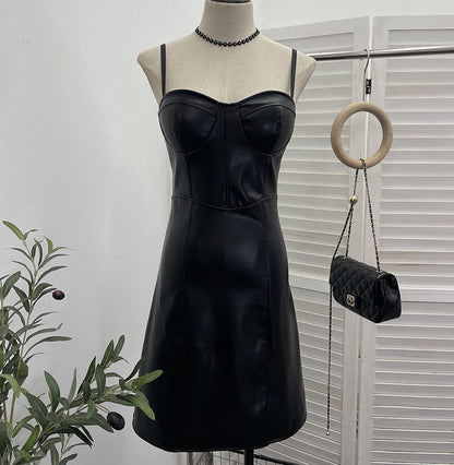 Vestido corto con almohadillas para el pecho, de piel sintética, estilo real, sexy, con tirantes, corte A y cintura adelgazante