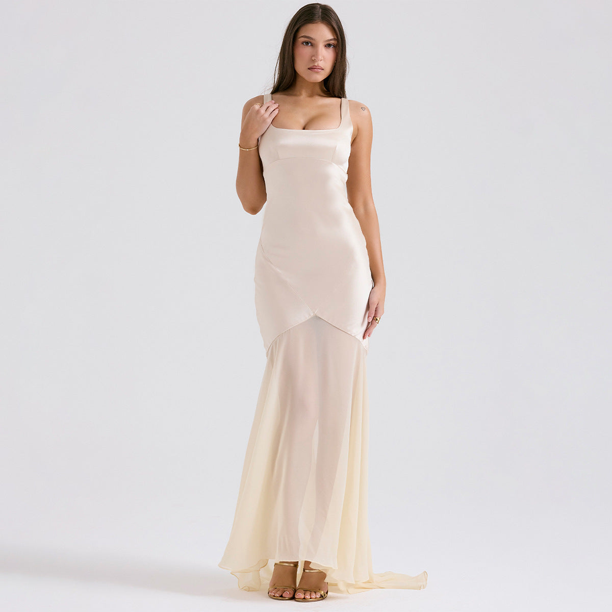 Vestido de primavera para mujer, de satén de alta calidad, de gasa, con empalme de tirantes y superficie forjada, corte entallado y elegante.