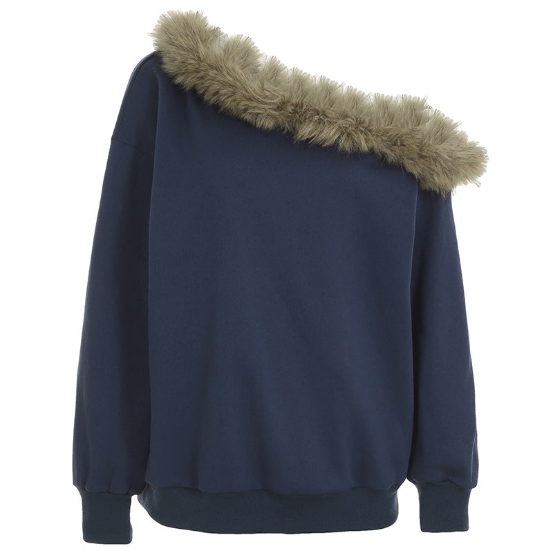 Sudadera holgada con cuello diagonal y costuras peludas de estilo callejero, sexy, informal, con hombros descubiertos y mangas largas
