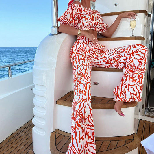 Conjunto de dos piezas con estampado de parte superior e inferior de manga corta con hombros descubiertos para mujer para primavera y verano