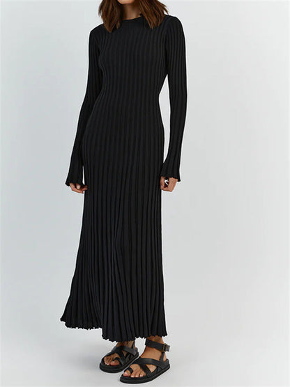Vestido de punto ajustado con cuello redondo y manga larga, vestido de otoño tipo suéter con rayas hundidas y base de color liso.
