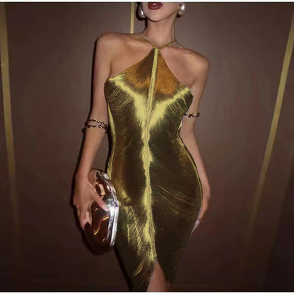 Vestido de moda con borlas, cuello halter y espalda descubierta para primavera y verano