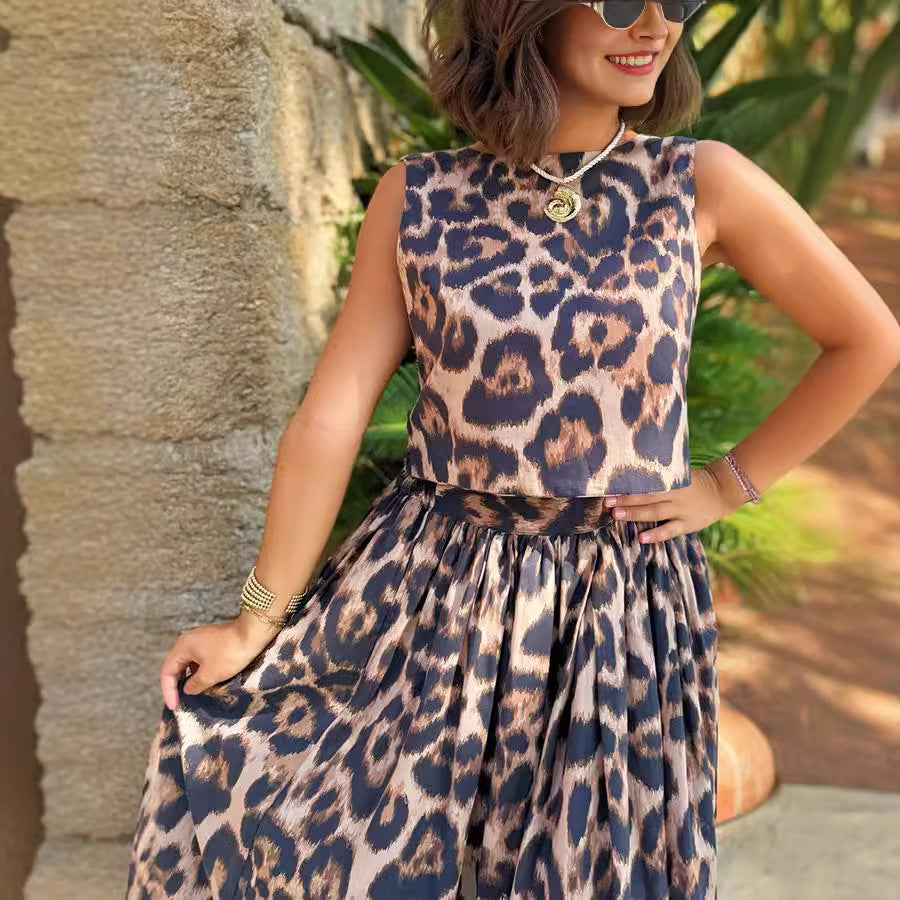 Conjunto de dos piezas con top y falda con estampado de leopardo informal para mujer