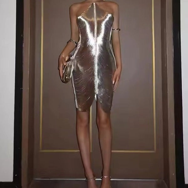 Vestido de moda con borlas, cuello halter y espalda descubierta para primavera y verano