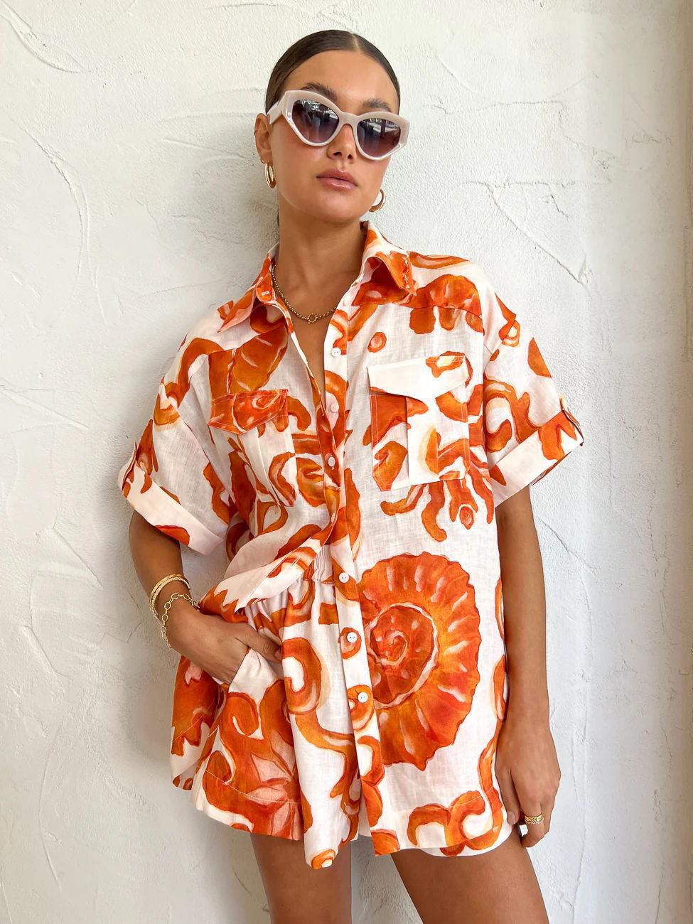 Conjunto informal de camisa holgada con cuello y pantalones cortos estampados de verano para mujer