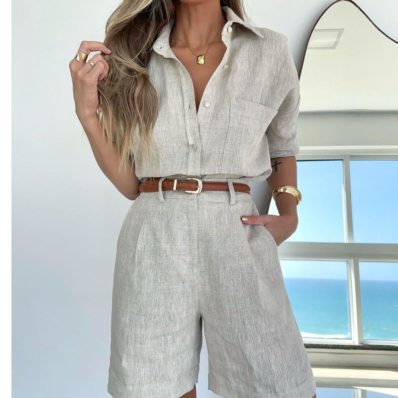 Conjunto de camisa informal de manga larga con cinturón y pantalones cortos de color liso para mujer