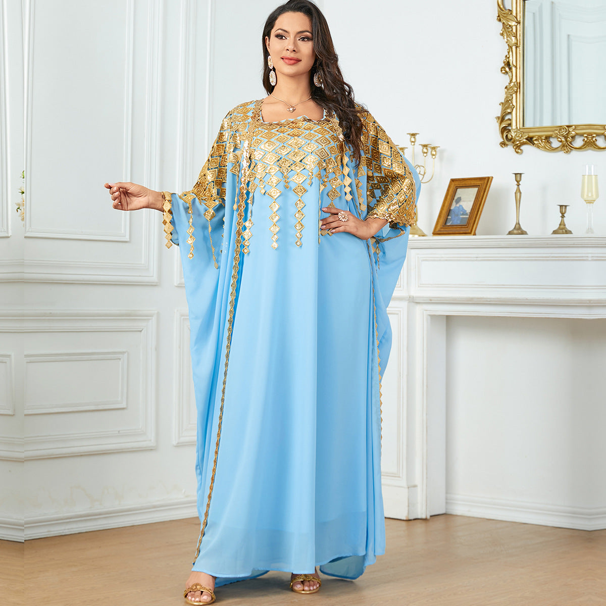 Traje musulmán holgado de dos piezas en color metálico de Oriente Medio