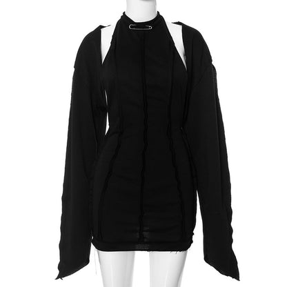 Conjunto de vestido corto con capucha y manga larga con cuello halter, espalda descubierta y rotos para mujer
