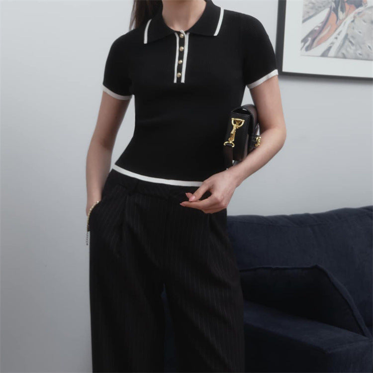 Top de cuello polo de manga corta y corte entallado de verano con hilo ajustado, color contrastante, elegante prenda de punto