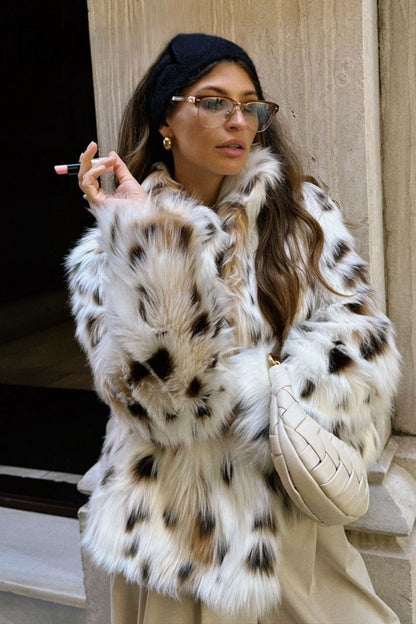Chaqueta de piel sintética con estampado de leopardo de Hulda 