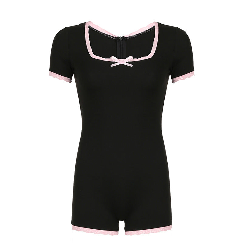 Mono corto ajustado con cuello cuadrado y costuras de encaje de color contrastante con lazo de verano para chica sexy