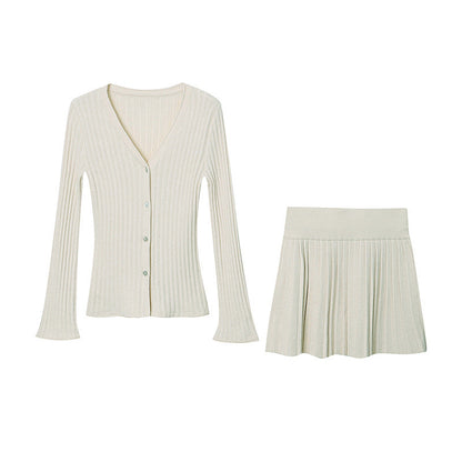 Conjunto de dos piezas de cárdigan de punto francés de alta calidad con falda plisada y falda de bloguera de moda de principios de otoño