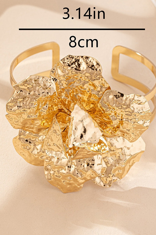 Brazalete de flor de metal 