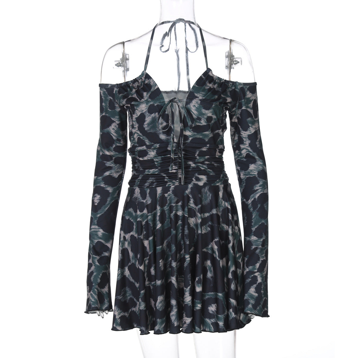 Vestido plisado con cuello halter y manga larga con estampado de patrón de ropa para mujer
