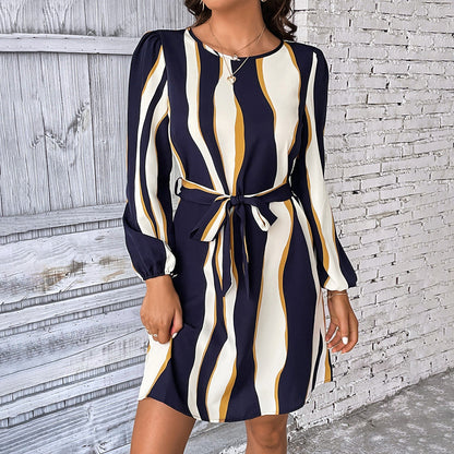 Vestido con cinturón y mangas abullonadas y cuello redondo a rayas multicolor para mujer