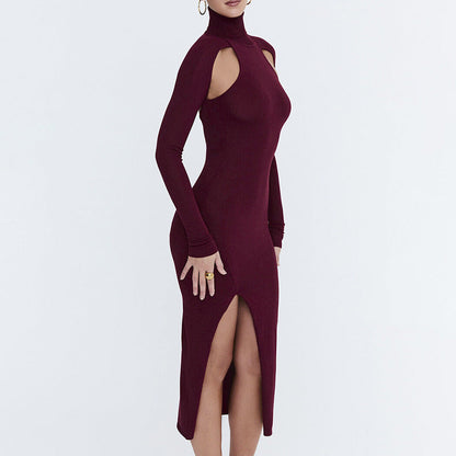 Vestido sexy ajustado color cereza profundo con aberturas y largo medio para mujer