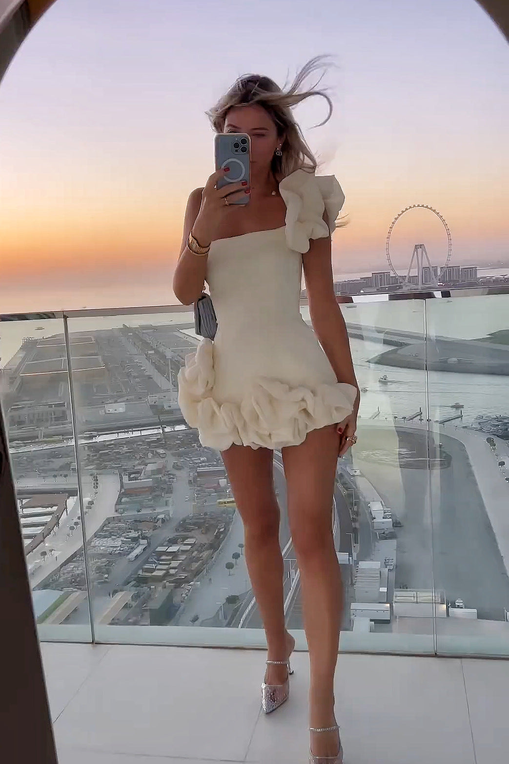 Vestido de verano para mujer, con volantes en la cintura y un hombro descubierto, estilo tubo, hasta la cadera