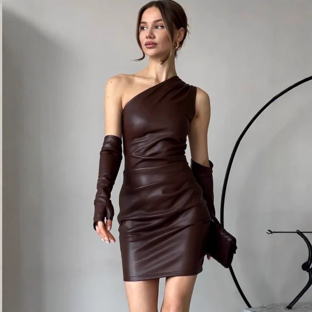 Vestido de piel sintética estilo hipster para mujer, cuello en diagonal, sin mangas, mangas largas, cintura ajustada.