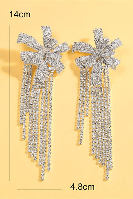 Pendientes de clip con flecos de flores de cristal 