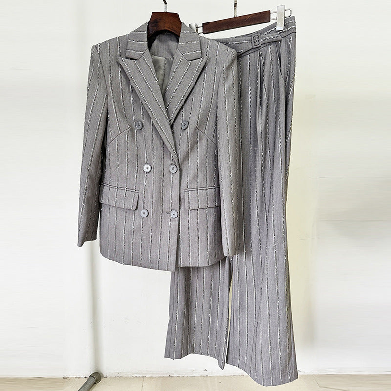 Conjunto de dos piezas de pantalón de trabajo de doble botonadura con bordado pesado en gris avanzado de primavera
