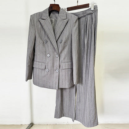 Conjunto de dos piezas de pantalón de trabajo de doble botonadura con bordado pesado en gris avanzado de primavera