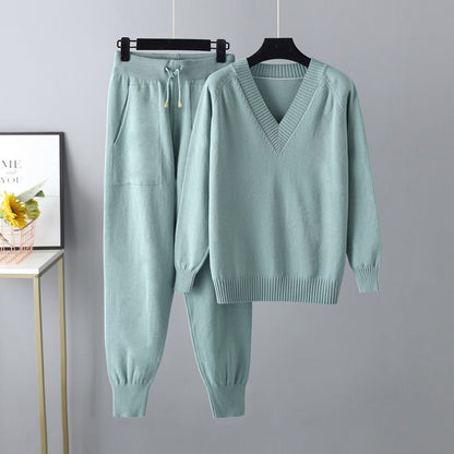 Conjunto de dos piezas de suéter y pantalones harén para otoño e invierno.