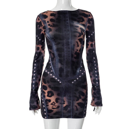 Ropa de mujer con estampado de posicionamiento, corte ajustado, manga larga, corte estrecho y corto