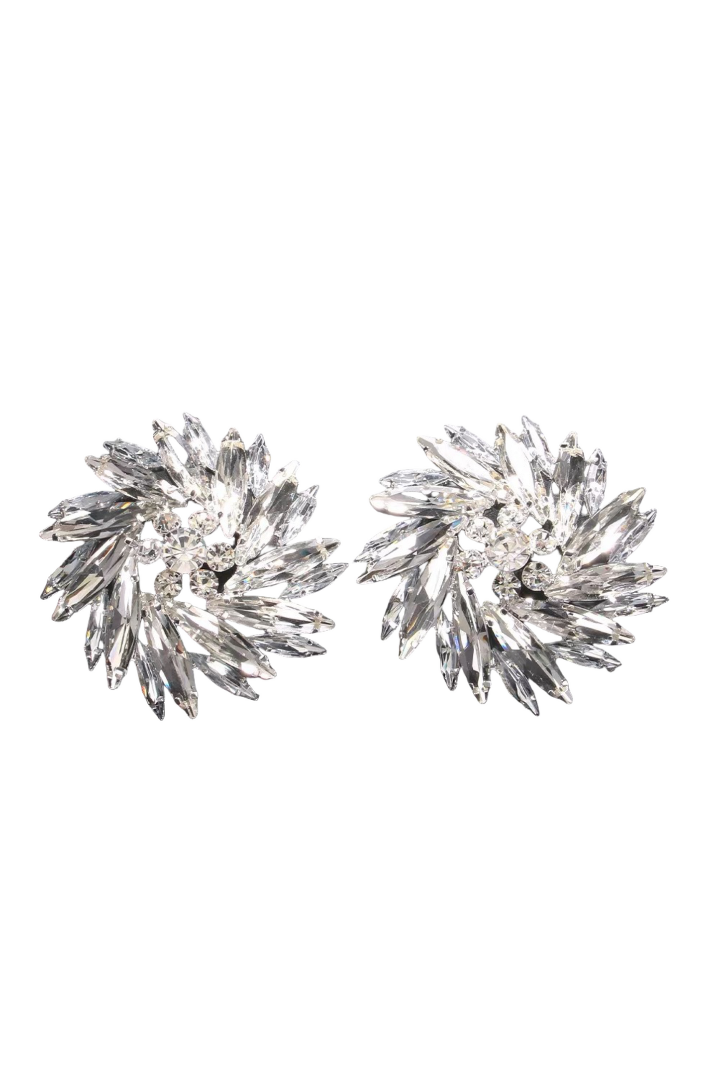 Pendientes circulares de diamantes con flores geométricas 