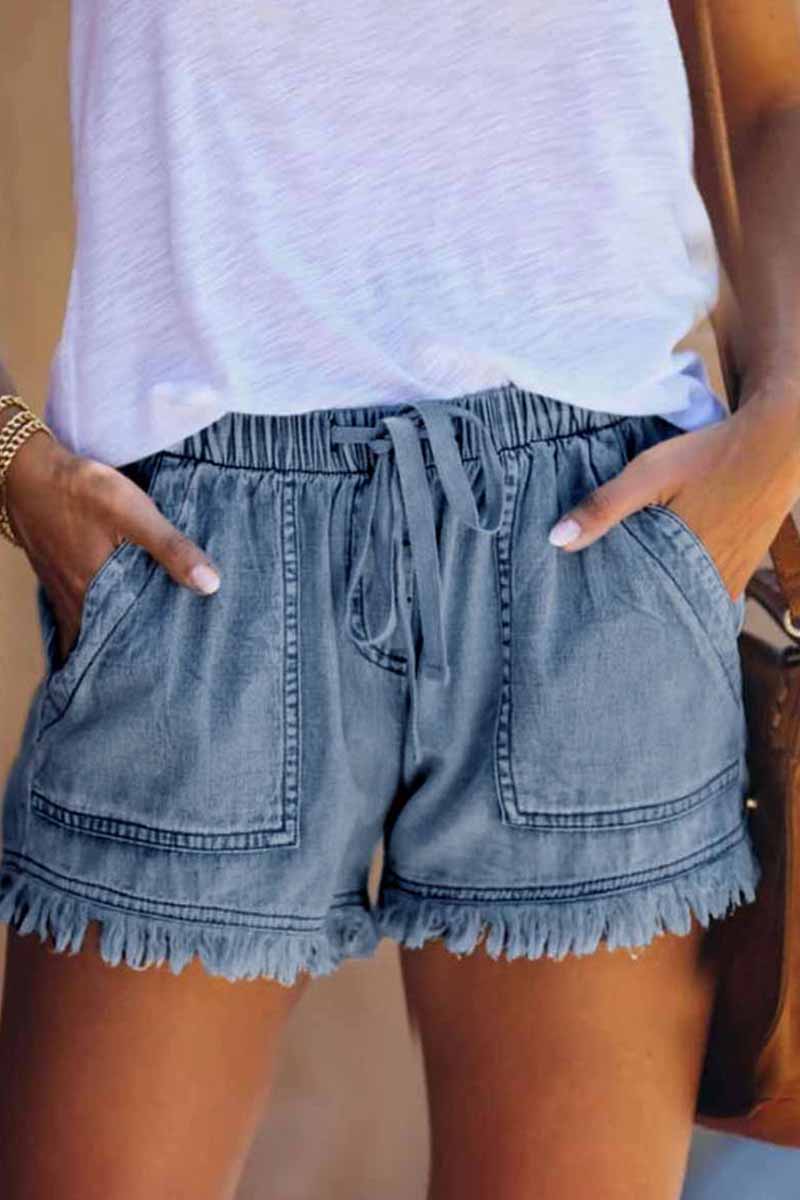 Shorts vaqueros finos con flecos y cordones