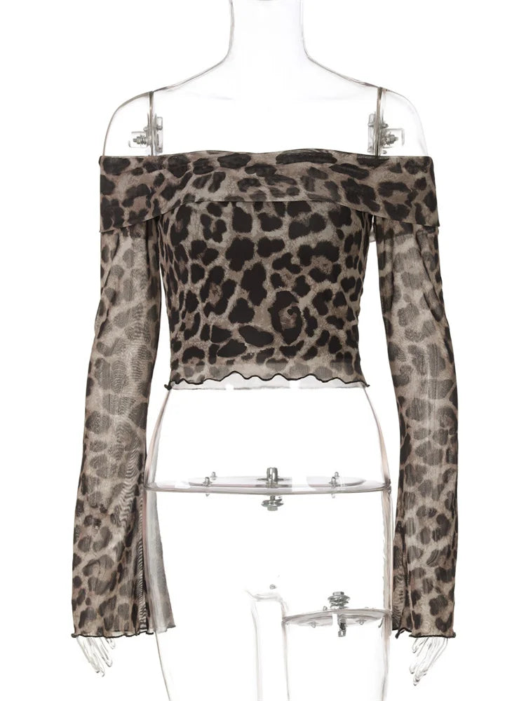 Camiseta de malla con estampado de leopardo para mujer, top corto Y2k de manga larga con hombros descubiertos, camiseta ajustada con contraste para mujer