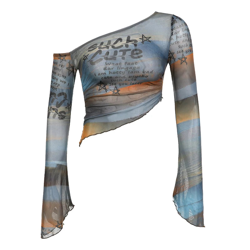 Camiseta asimétrica con cuello oblicuo y estampado de letras en tela para mujer, diseño de mangas acampanadas, blusas elegantes y ajustadas con personalidad.