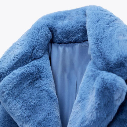 Abrigo de piel de conejo sintético azul para mujer, chaqueta corta de moda urbana, nueva tendencia de invierno, abrigos y prendas de vestir exteriores