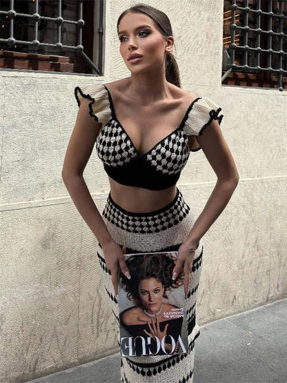 Conjunto de dos piezas de punto a rayas con falda larga para mujer, con volantes, espalda descubierta, patchwork, jersey corto y falda larga de punto.