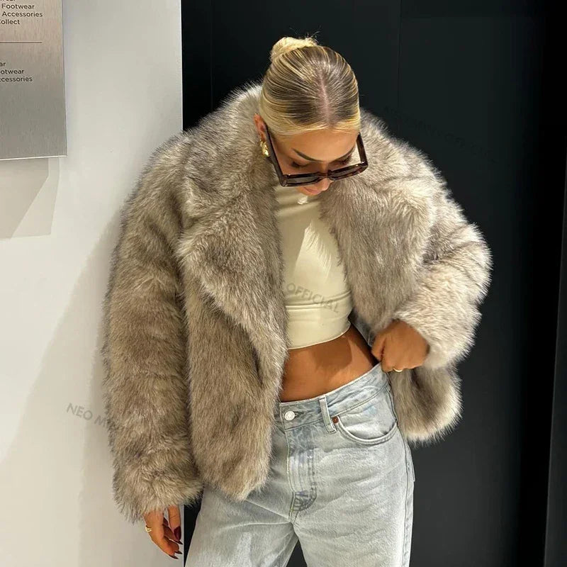 Chaqueta elegante de piel sintética con degradado para chicas de calle, abrigo de piel de zorro esponjoso de marca de moda de invierno para mujer, ropa exterior de lujo para mujer