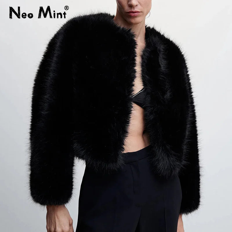 Abrigo de piel sintética corto, cálido y acogedor, de marca de moda, color negro, para mujer, elegante, de invierno, para chicas, de moda urbana, de lujo, chaqueta de piel corta.