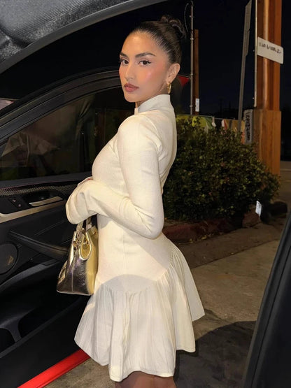 Vestido mini de punto de manga larga para mujer, vestido ajustado de cintura alta con paraguas, elegante vestido de suéter con pliegues y empalme sólido a la moda