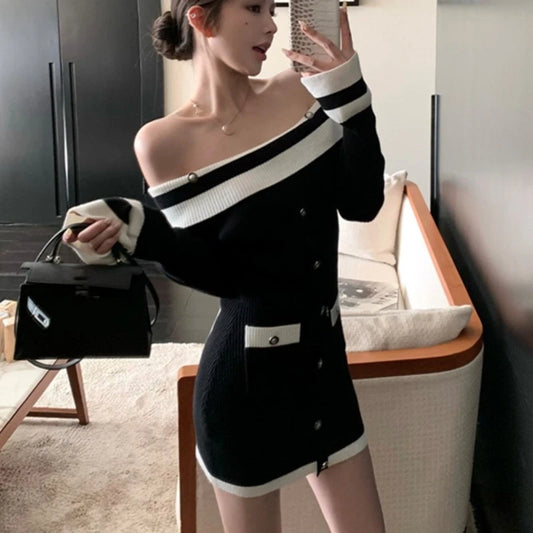 Elegante vestido de punto con cuello oblicuo para mujer, minivestido ajustado de manga larga, moda coreana, otoño e invierno, nuevos vestidos casuales ajustados