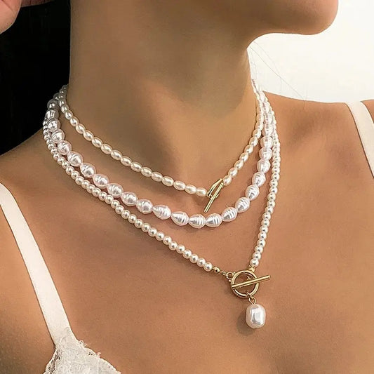 Londyn Pendant Necklace