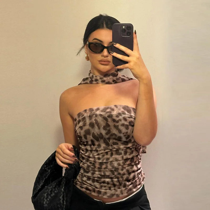 Blusa informal de verano con estampado de leopardo y tul para mujer, con escote recto, hombros descubiertos y bandeau.