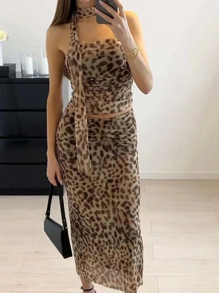 Conjunto de dos piezas informal de verano para mujer, con top de tul con estampado de leopardo, hombros descubiertos y falda recta con estampado de leopardo