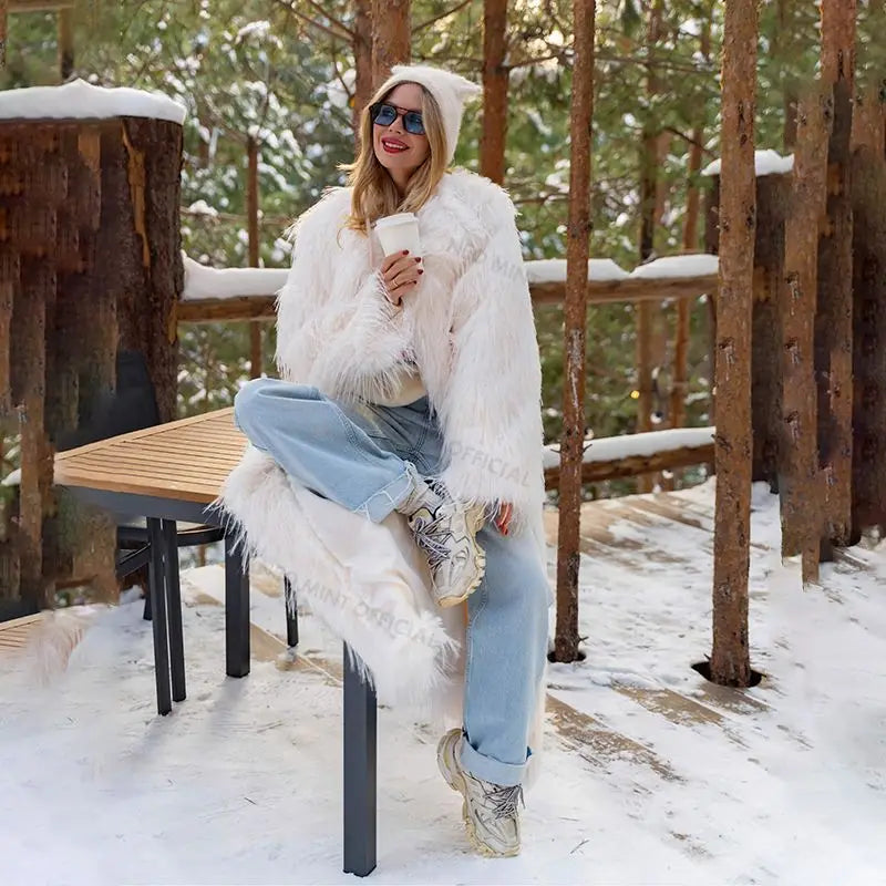 Abrigo largo de piel de pavo ecológico para mujer, chaqueta de piel sintética con borlas de lujo para invierno, abrigo grueso y cálido y esponjoso.