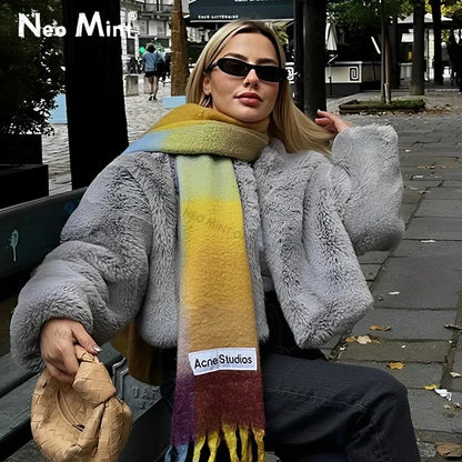 Abrigo de piel sintética de conejo para mujer, chaqueta de piel suave y cálida, estilo urbano, para invierno