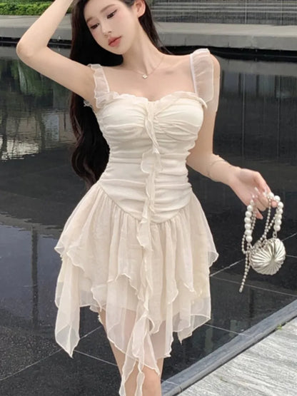Vestidos cortos con volantes irregulares Y2K para mujer, tirantes finos, cintura alta, corte A, verano, nueva moda coreana, vestido de fiesta de una pieza