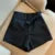 Pantalones cortos elegantes de traje para mujer, pantalones cortos lisos de cintura alta y pierna ancha para oficina, moda coreana, pantalones cortos sencillos en blanco y negro que combinan con todo.