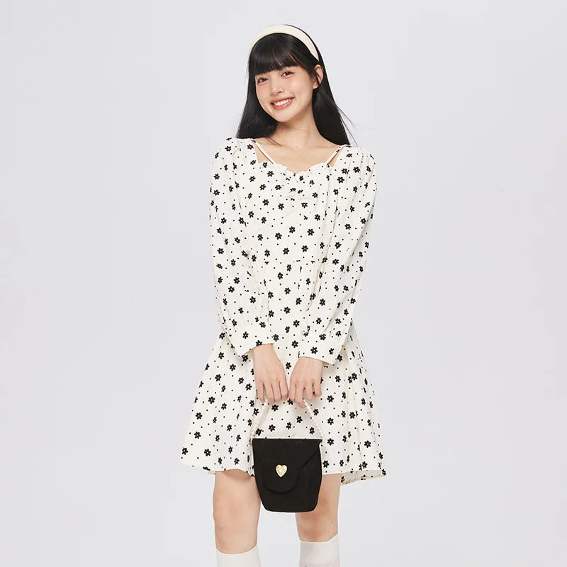 Dress Women Texture Fungus Edge Floral Dresses Temperament  Autumn New Waist Square Collar Dress