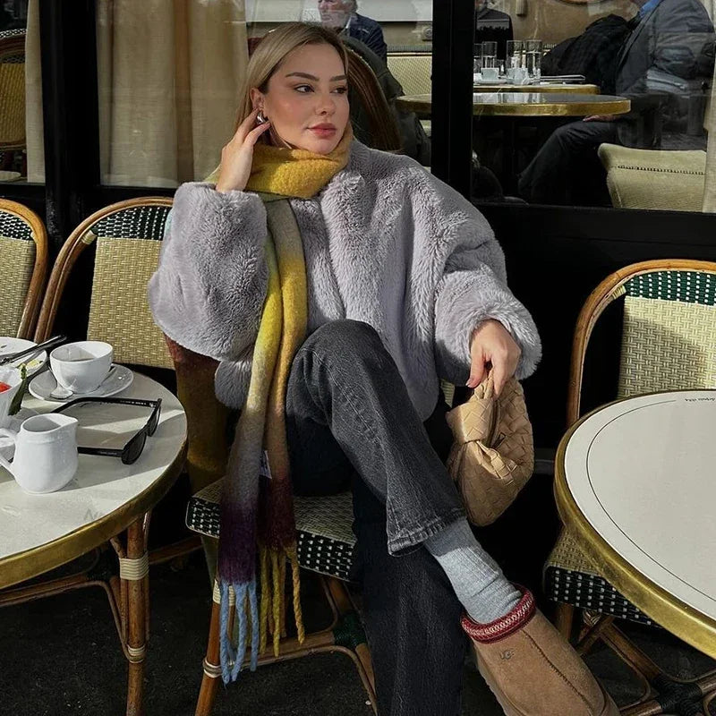 Abrigo de piel sintética de conejo para mujer, chaqueta de piel suave y cálida, estilo urbano, para invierno