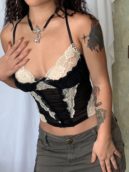 Camisola gótica Y2K de encaje con contraste y retazos para mujer, color negro, con fruncido en la parte delantera y espalda cruzada, ajustada y bonita, de malla