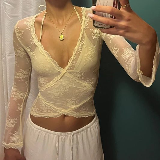 Camisetas sexys con escote en V profundo y cruzado, blusas transparentes de encaje floral con coqueta de hadas, camisetas para mujer, tops cortos con lazo, ropa Y2K