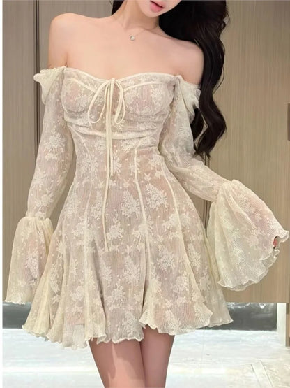 Minivestido de encaje francés sexy para mujer, Y2K, con hombros descubiertos, encaje, volantes, corte en A, otoño, primavera, manga larga, vestido de fiesta, vestidos de graduación